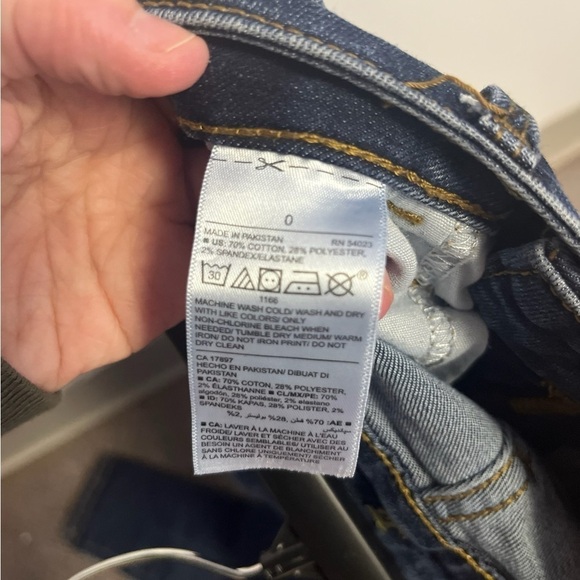 0224-18 Old Navy Rockstar Super Skinny - Picture 3 of 3